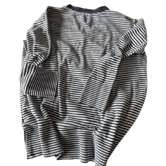 Tommy Hilfiger XL women's shirt XL/Long - Picture 2 of 5